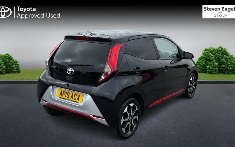 Used Toyota Aygo Trend 72 HP (52 kW) 2019 Black Hatchback