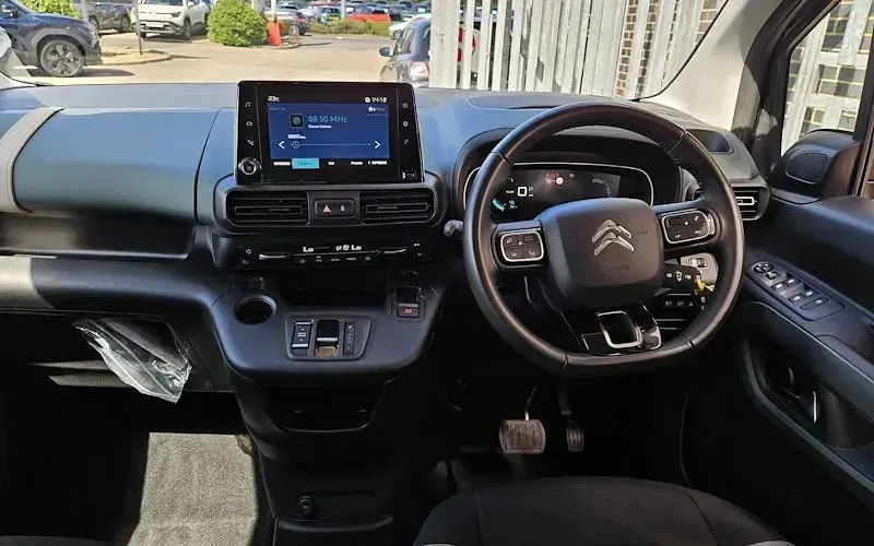 Used Citroën e-Berlingo XTR 100 kW (136 HP) 2023 Black MPV