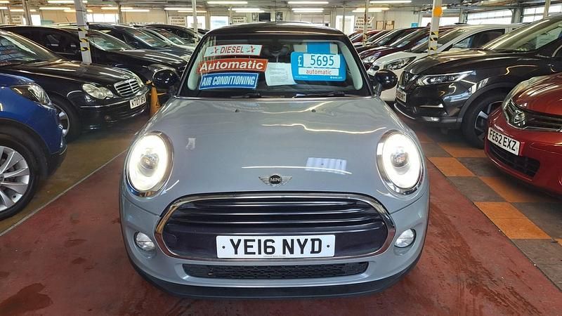 Grey Used 2016 Mini Cooper Hatch Hatchback | £4,895 - Image 1/4