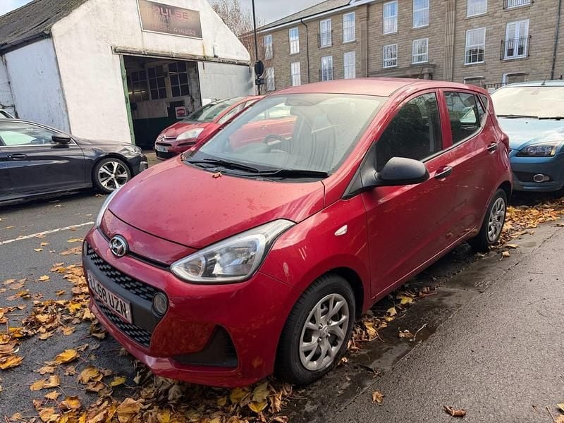 Red Used 2018 Hyundai i10 Hatchback | £5,495 (Super price) - Image 1/4
