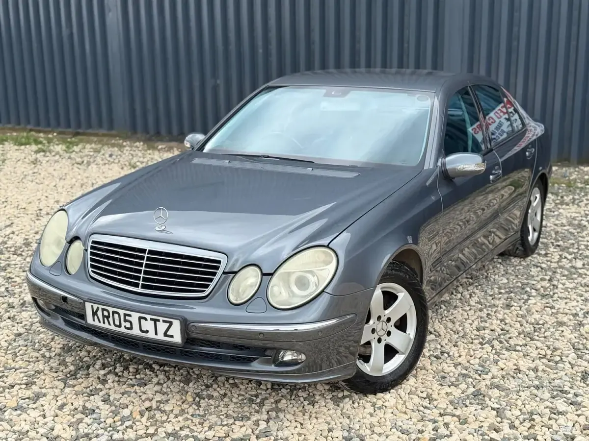 Used Mercedes E200 Avantgarde 2005 Grey Sedan
