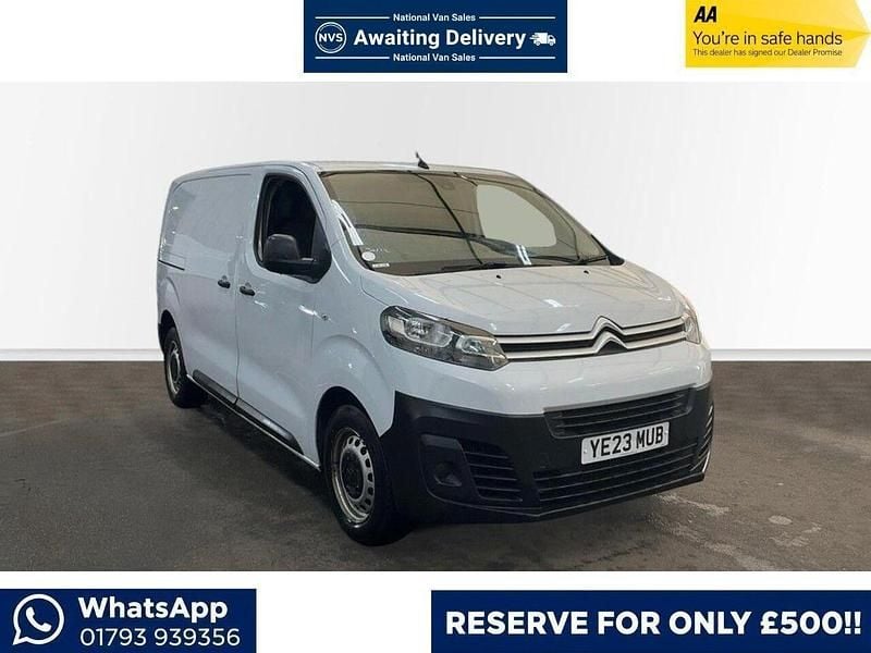 Used Citroën Dispatch 142 HP (104 kW) 2023 White MPV