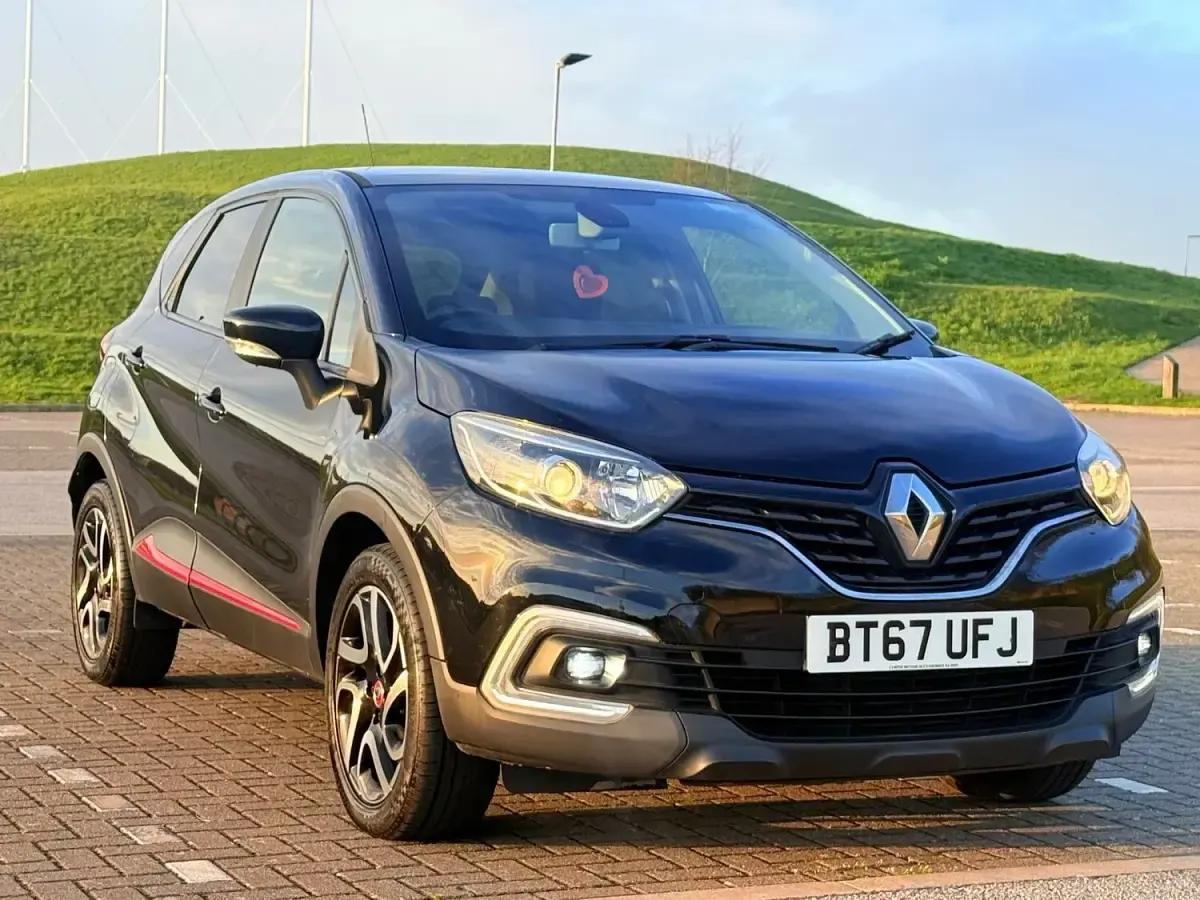 Used Renault Captur Dynamique 2017 Black SUV
