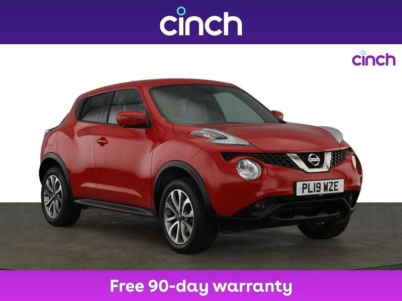 Red Used 2019 Nissan Juke Tekna SUV | £10,849 (Fair price) - Image 1/3
