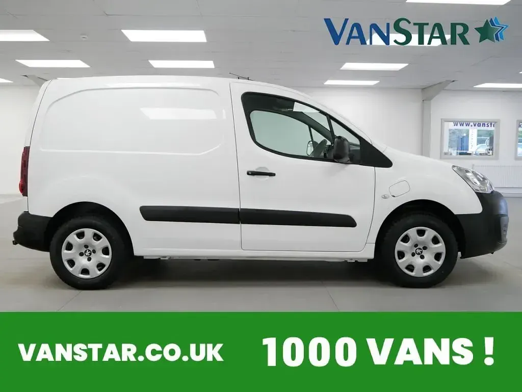Used Peugeot Partner 67 HP (49 kW) 2019 White MPV