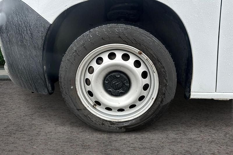 Used Citroën Berlingo 100 HP (73 kW) 2023 White MPV