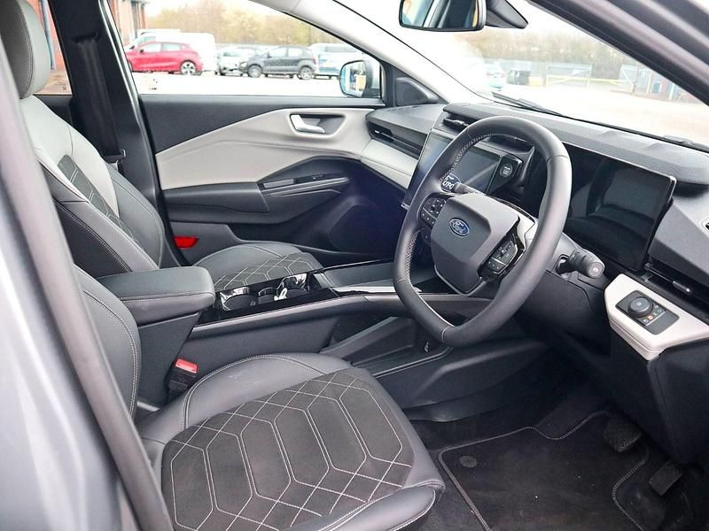 New Ford Puma Premium 167 HP (122 kW) 2025 Silver SUV