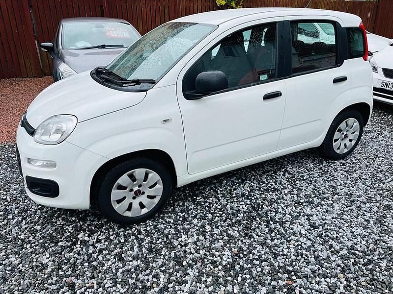 Used Fiat Panda Pop 69 HP (50 kW) 2015 White Hatchback