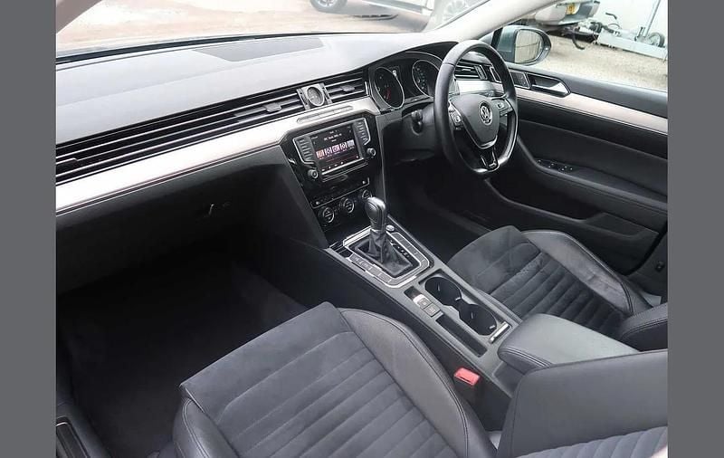 Used VW Passat GT 147 HP (108 kW) 2016 Grey Sedan