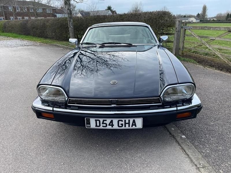 Used Jaguar XJS 284 HP (208 kW) 1987 Blue Sedan