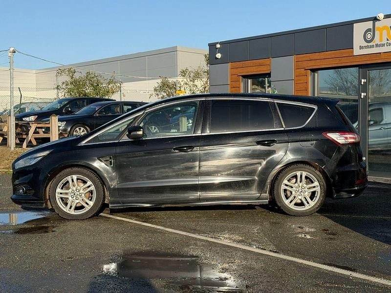 Used Ford S-MAX Sport 180 HP (132 kW) 2016 Black MPV
