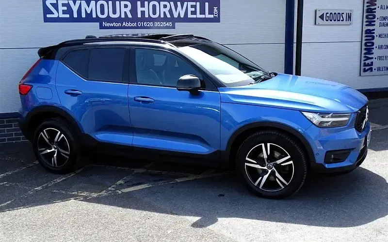 Begagnad Volvo XC40 R-Design 250 HK (183 kW) 2021 SUV