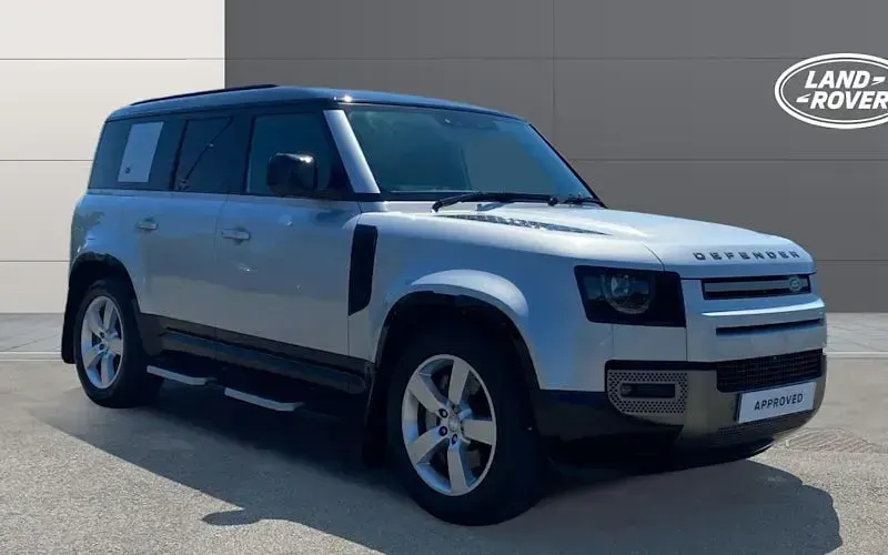 Used Land Rover Defender HSE Dynamic 300 HP (220 kW) 2023 SUV