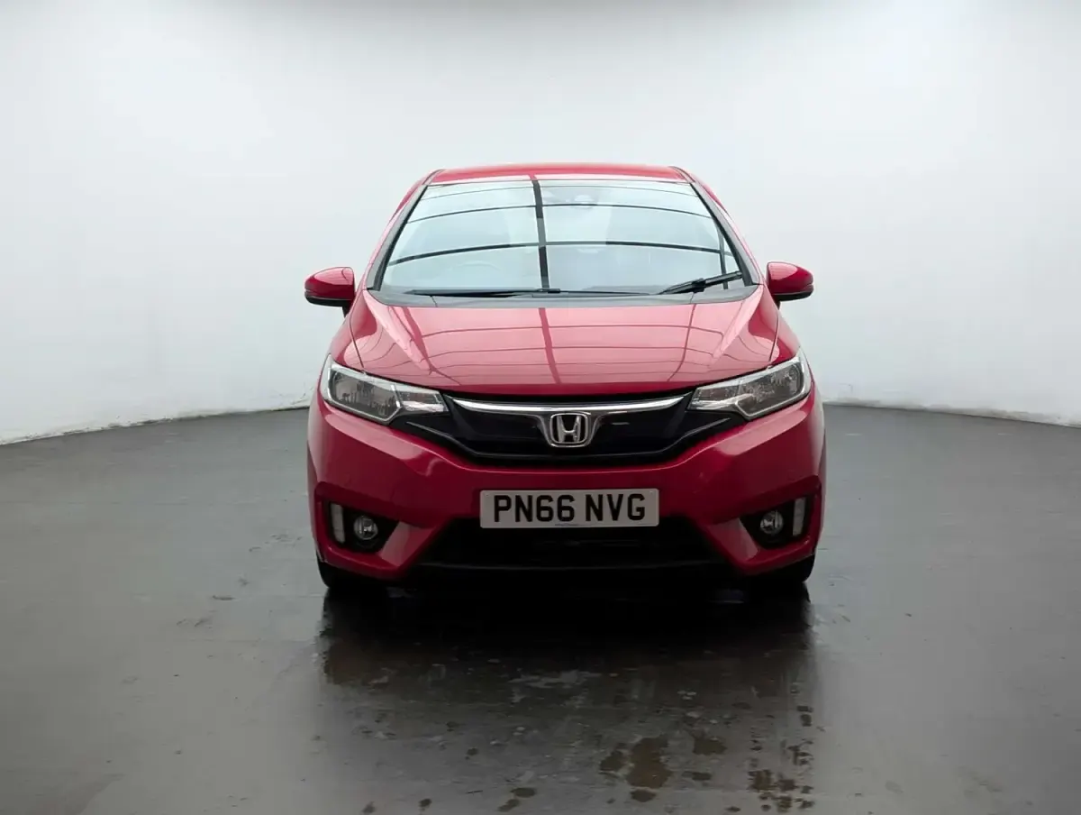 Second-hand Honda Jazz EX 102 CP (75 kW) 2016 Roșu Hatchback