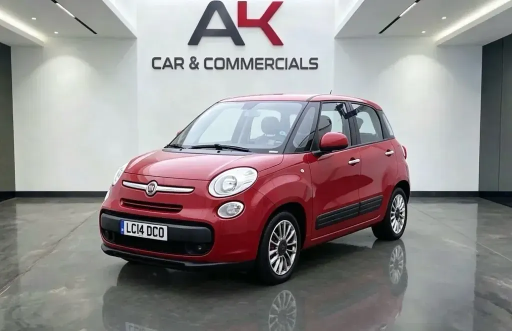 Used Fiat 500L Easy 95 HP (69 kW) 2014 Red MPV