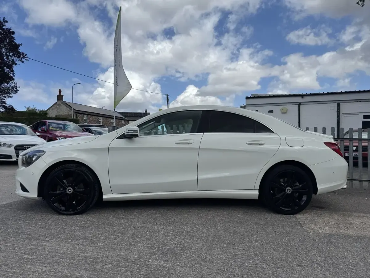 Used Mercedes CLA200 2014 White Coupe
