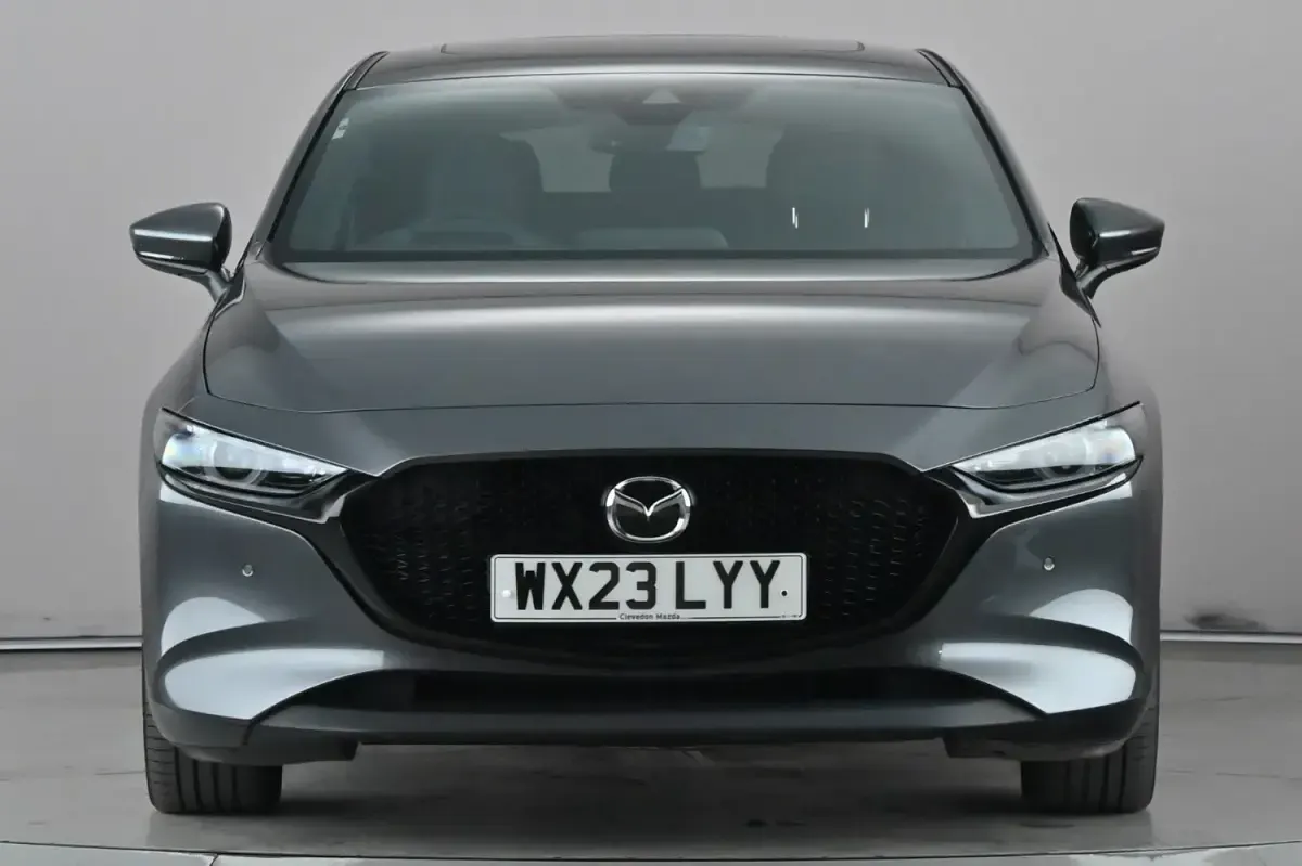 Begagnad Mazda 3 Inclusive 186 HK (136 kW) 2023 Grå Halvkombi