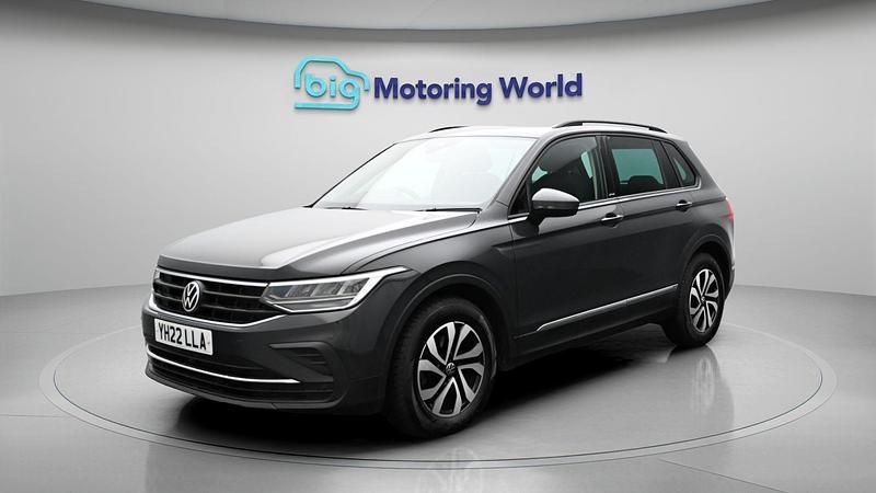 Used VW Tiguan Active 150 HP (110 kW) 2021 Grey SUV