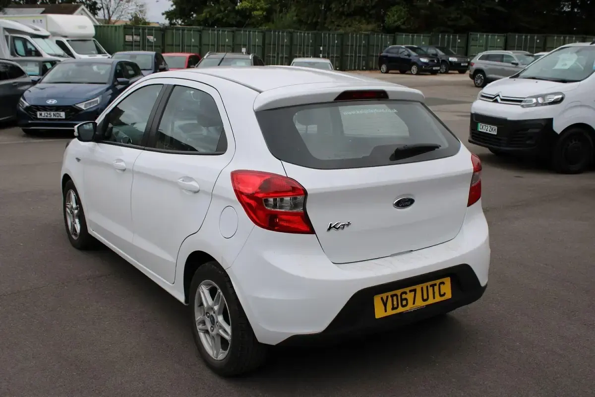 Used Ford Ka Plus Zetec 2017 White/black Hatchback