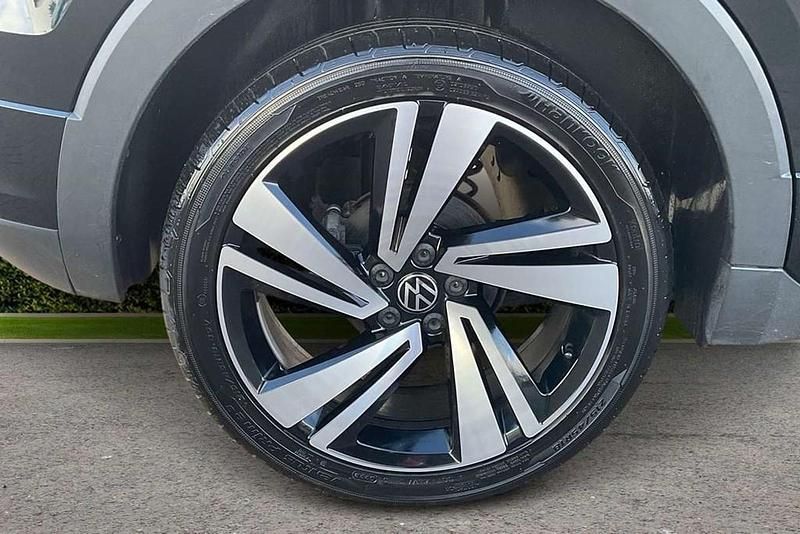 Used VW T-Cross R-line 150 HP (110 kW) 2023 Black SUV