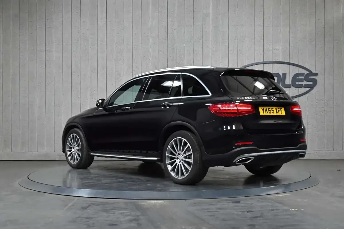 Used Mercedes GLC220 AMG Line Premium 170 HP (125 kW) 2016 Black SUV