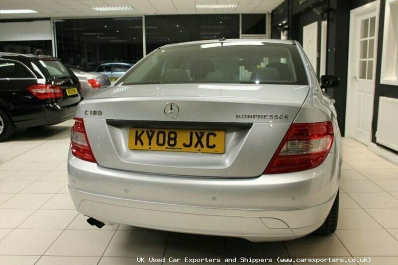 Used Mercedes C180 156 HP (114 kW) 2008 Sedan