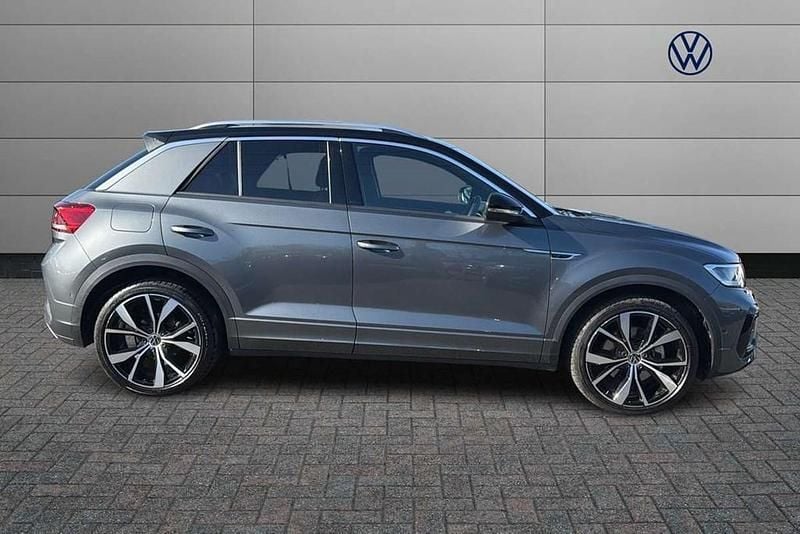 Used VW T-Roc R-line 150 HP (110 kW) 2024 Grey SUV