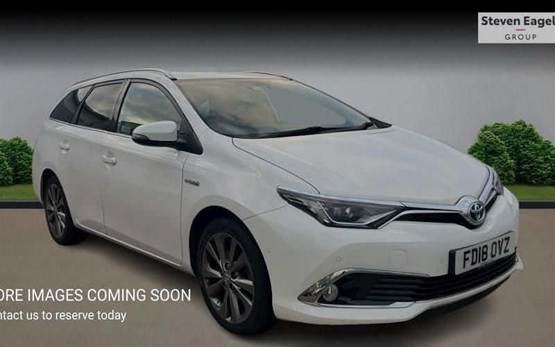 Used 2019 Toyota Auris Touring Sports Estate | £14,595 (Fair price) - Image 1/4