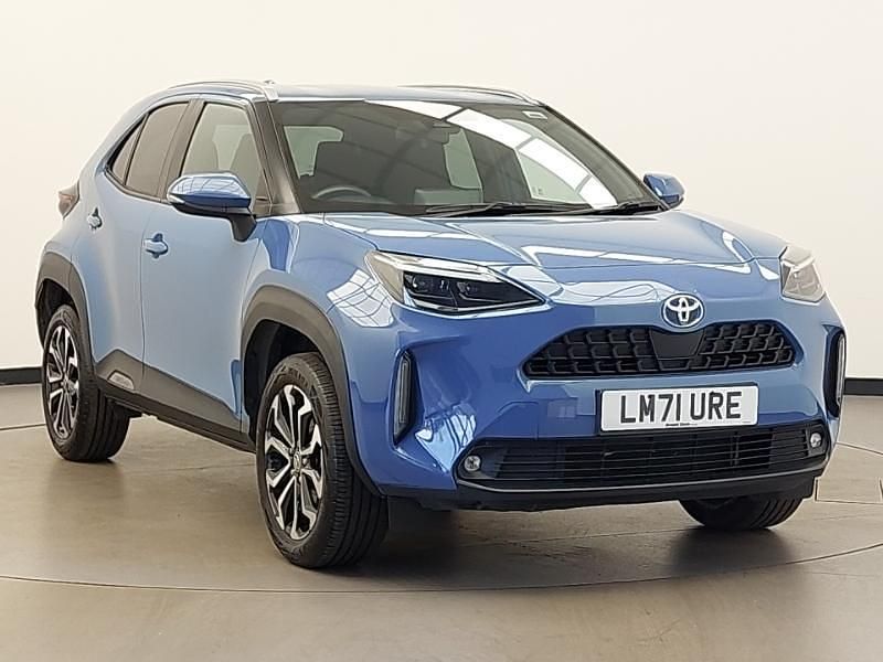 Blue Used 2021 Toyota Yaris Hybrid Design Estate | £20,698 (Fair price) - Image 1/4