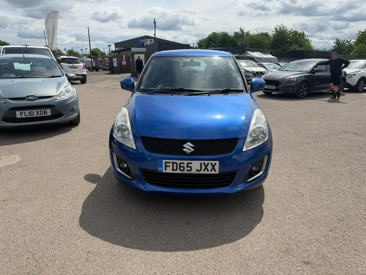 Used Suzuki Swift SZ3 94 HP (69 kW) 2015 Blue Hatchback