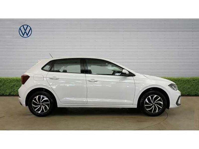Used VW Polo Life 80 HP (58 kW) 2023 White Hatchback
