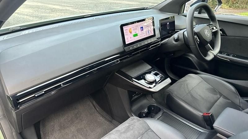 Used MG MG4 EV 319 kW (435 HP) 2025 Green Hatchback