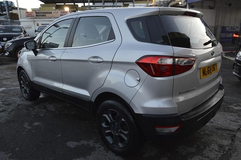 Used Ford Ecosport Zetec 125 HP (91 kW) 2018 Silver SUV