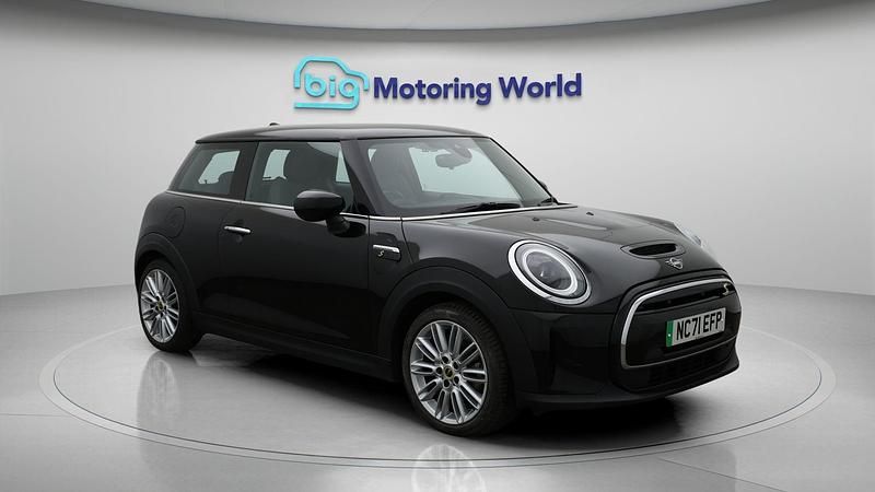 Used Mini Cooper SE Hatch 133 kW (181 HP) 2022 Hatchback