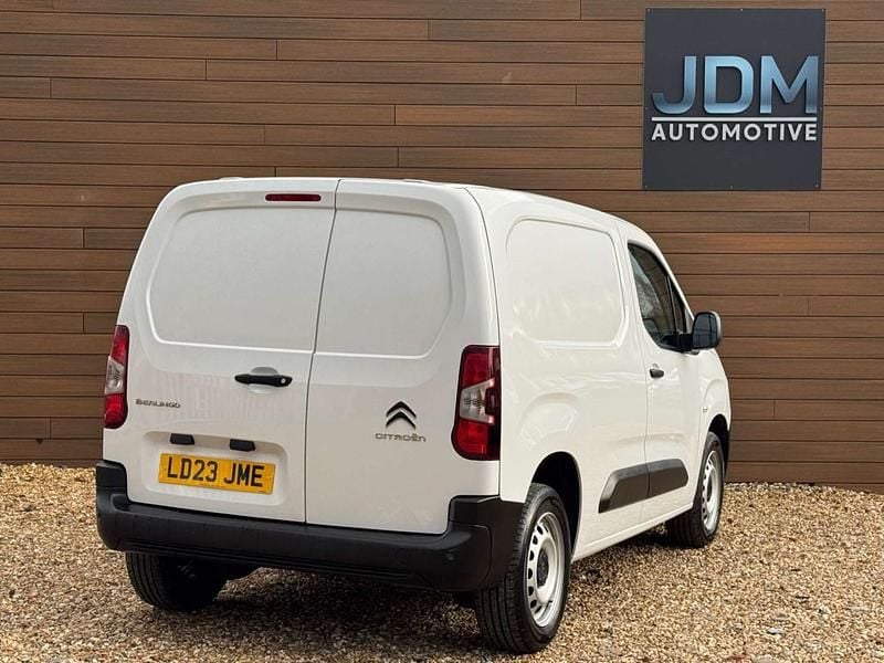 Used Citroën Berlingo 100 HP (73 kW) 2023 White MPV