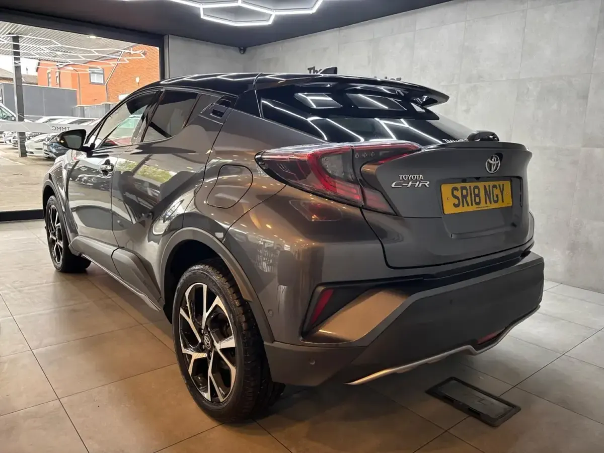 Second-hand Toyota C-HR 116 CP (85 kW) 2018 Gri SUV