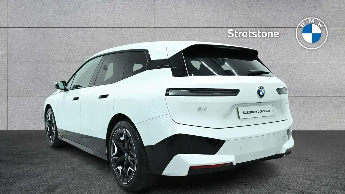 Used BMW iX M Sport 384 kW (523 HP) 2022 White SUV