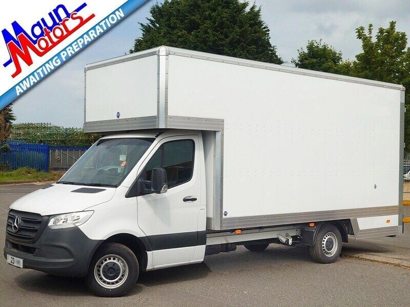 White Used 2023 Mercedes Sprinter Progressive Van | £32,995 (Expensive) - Image 1/4