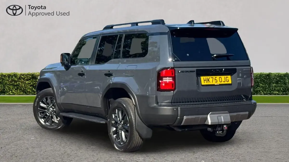 New Toyota Land Cruiser 205 HP (150 kW) 2025 Decuma grey Estate