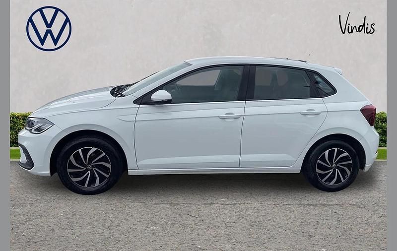 Used VW Polo Life 80 HP (58 kW) 2024 White Hatchback