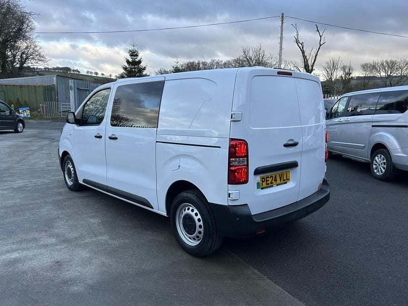 Used Peugeot Expert Premium 130 HP (95 kW) 2024 White Van