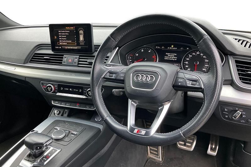 Used Audi Q5 S-Line 190 HP (139 kW) 2018 Black SUV