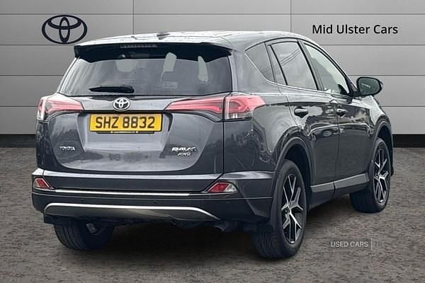 Used Toyota RAV4 151 HP (111 kW) 2017 Grey SUV