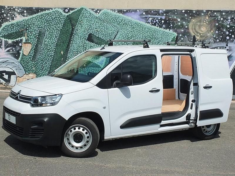 Used Citroën Berlingo 100 HP (73 kW) 2023 White MPV