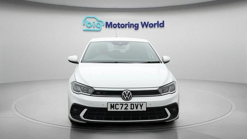 Used VW Polo R-line 95 HP (69 kW) 2023 White Hatchback