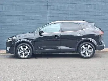 Used Nissan Qashqai N-Connecta 140 HP (102 kW) 2023 Black SUV
