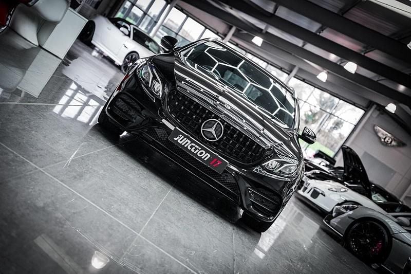 Used Mercedes E200 AMG line 184 HP (135 kW) 2018 Black Estate