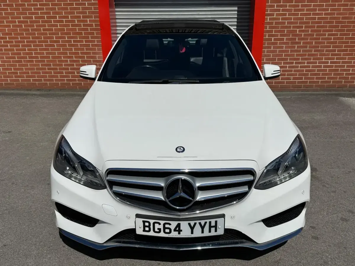 Used Mercedes E220 AMG Line Premium 174 HP (127 kW) 2014 White Sedan