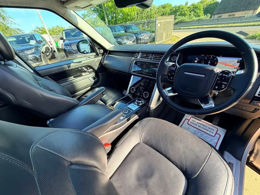 Used Land Rover Range Rover Autobiography 275 HP (202 kW) 2018 Silver SUV