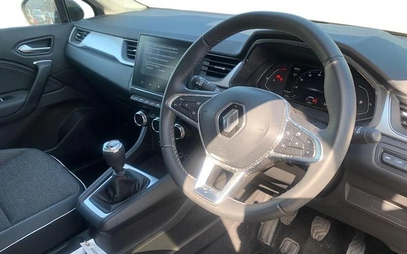 Used Renault Captur Techno 91 HP (66 kW) 2023 Grey/black SUV